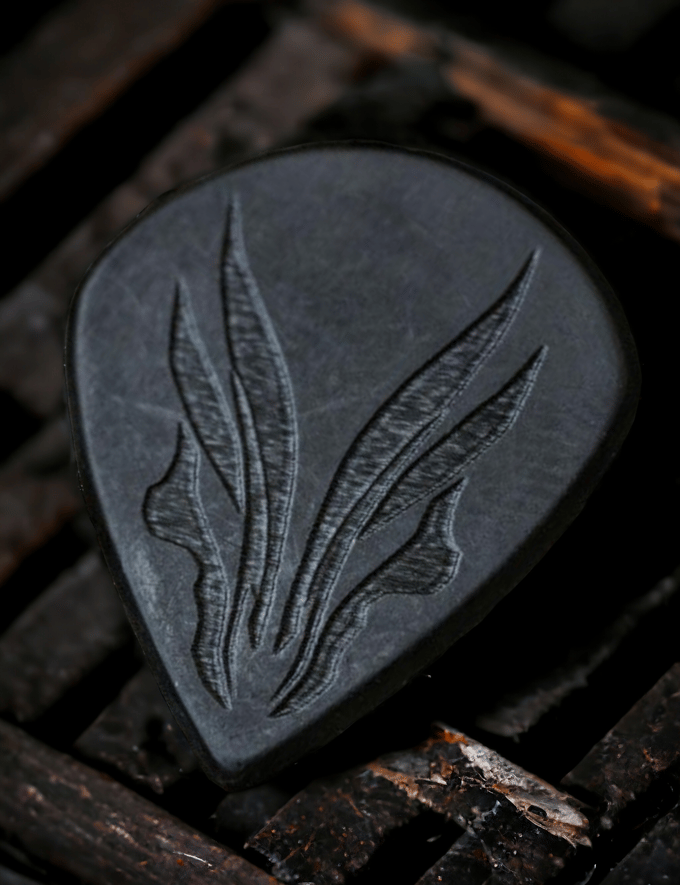 Hufschmid drop plectrum 2025